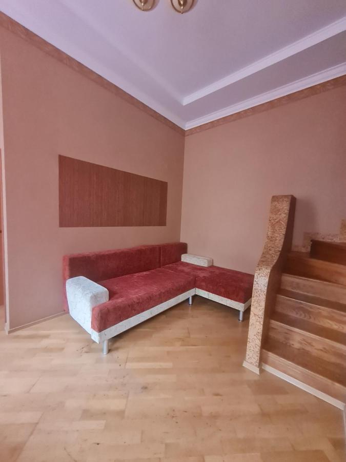 루치크 Центр, Євгена Коновальця, 3 아파트 외부 사진